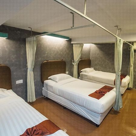 Хостел Rangoon Boutique House Екстер'єр фото