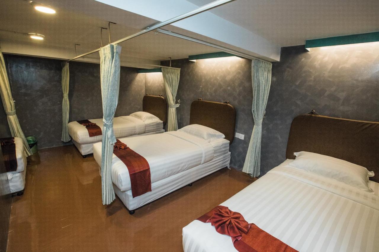 Хостел Rangoon Boutique House Екстер'єр фото