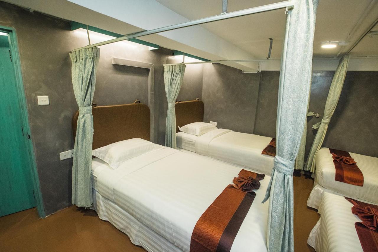 Хостел Rangoon Boutique House Екстер'єр фото